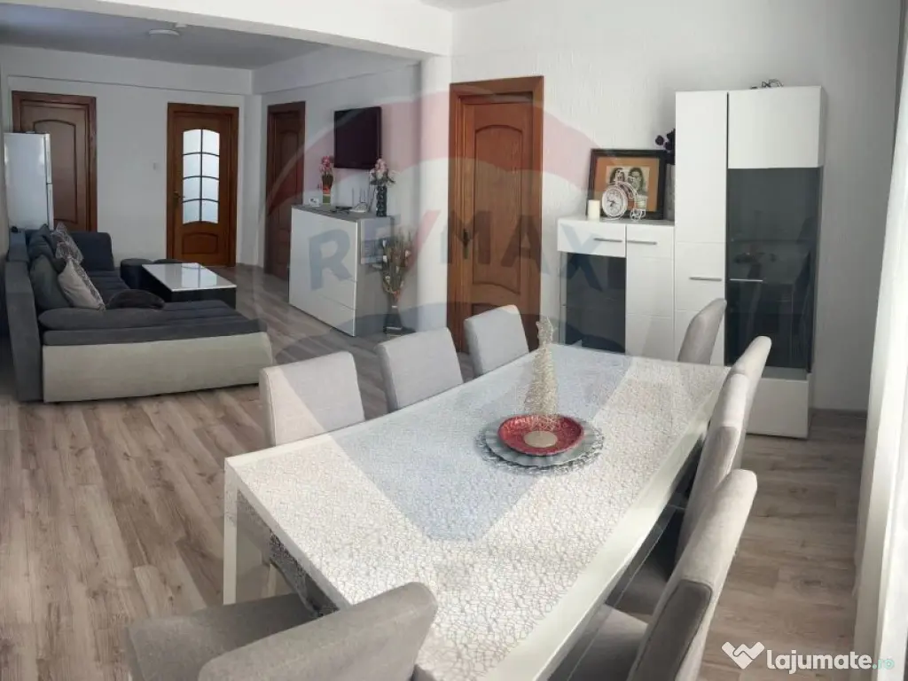 Apartament cu 3 camere de inchiriat la etajul 1 