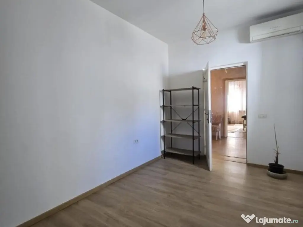 Centru, spatiu birouri, 69mp, gaze, inchirieri Constanta 