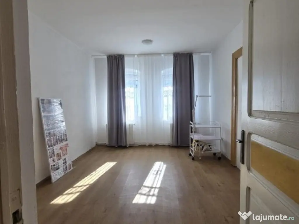 Centru, spatiu birouri, 69mp, gaze, inchirieri Constanta 