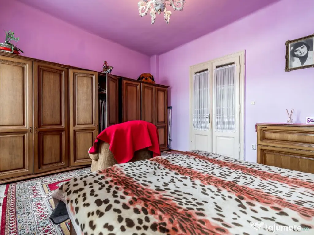 Apartament cu 3 Camere la Casă pe Strada I.L. Caragiale,... 