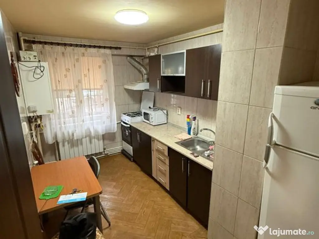 Garsoniera decomandata in Km 4-5, langa scoala 37