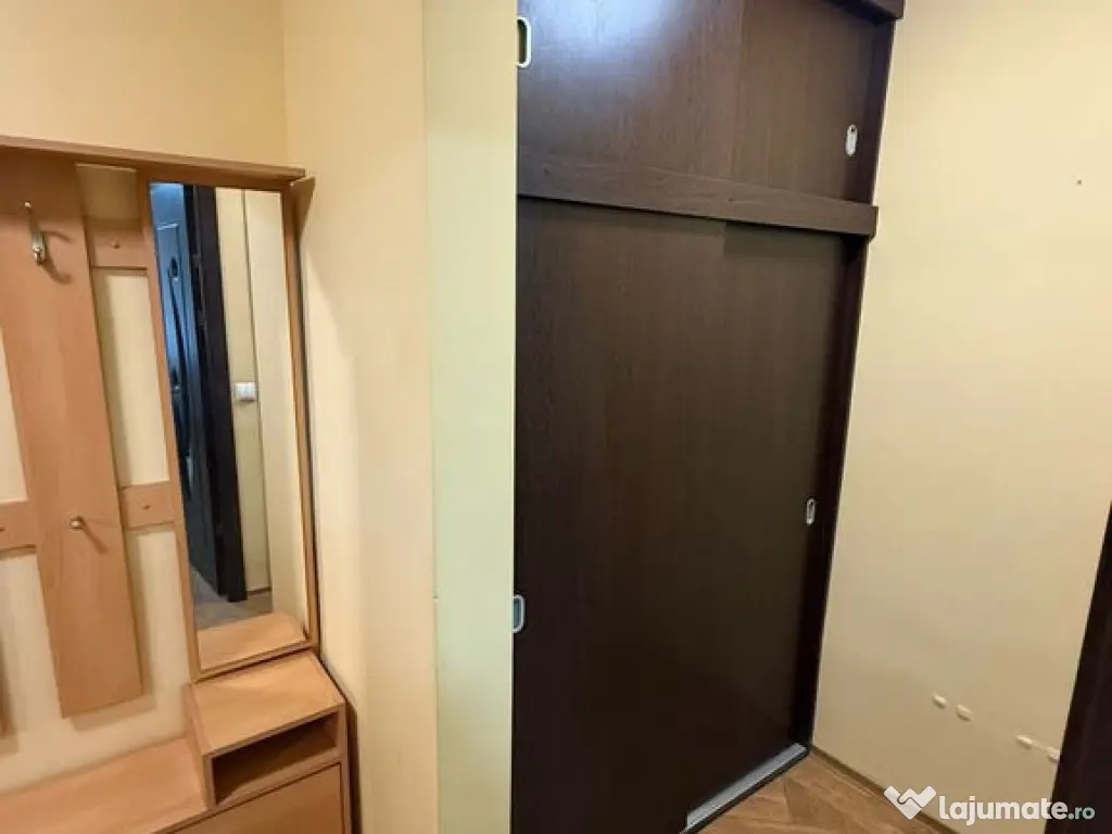 Garsoniera decomandata in Km 4-5, langa scoala 37