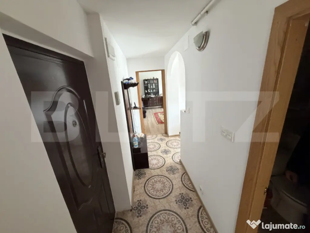 Apartament 2 camere decomandat, Centru Aiud 