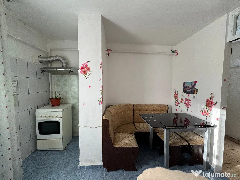 2 cam, 58 mp, etaj 3, zona Zahana - str. Toamnei