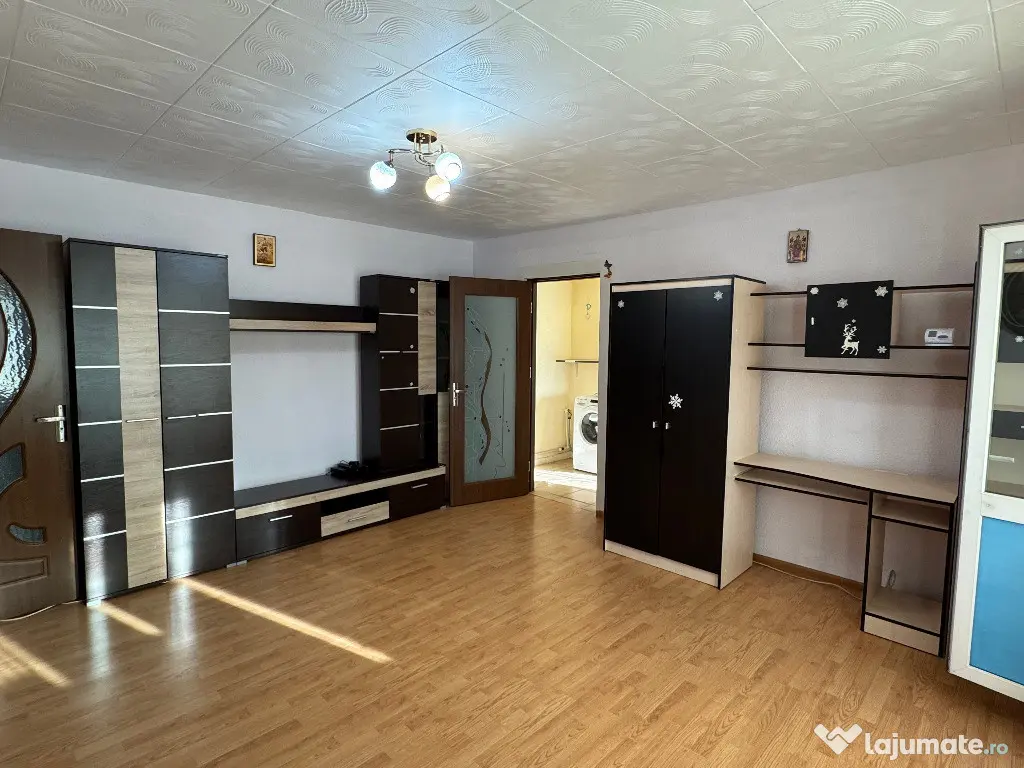 2 cam, 58 mp, etaj 3, zona Zahana - str. Toamnei