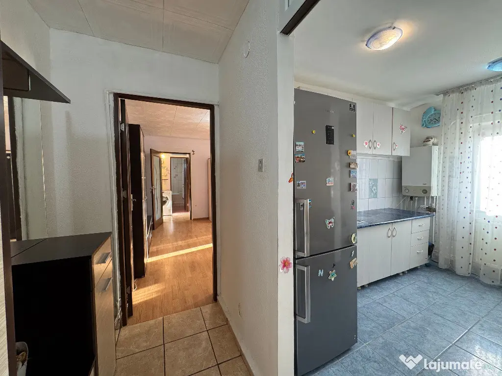 2 cam, 58 mp, etaj 3, zona Zahana - str. Toamnei