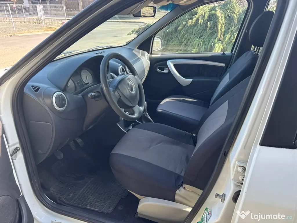 Vând Dacia Logan 1,5 dCi 2010 