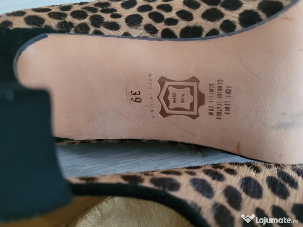 Pantofi din piele de ponei 