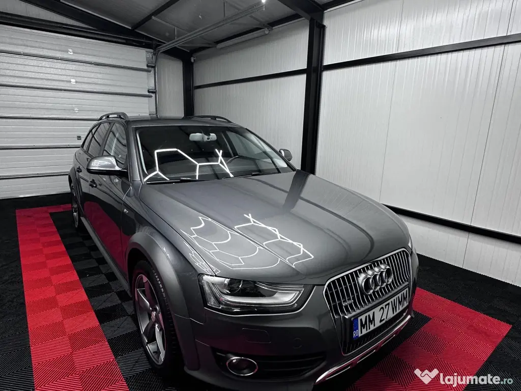 Vând Audi A4 Allroad B8 Facelift