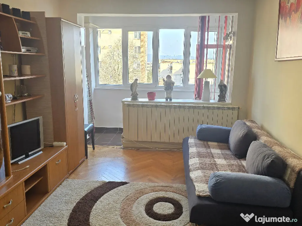 Vand sau inchiriez ap. 2 camere dec Deva, Balcescu, et. 3, mobilat 