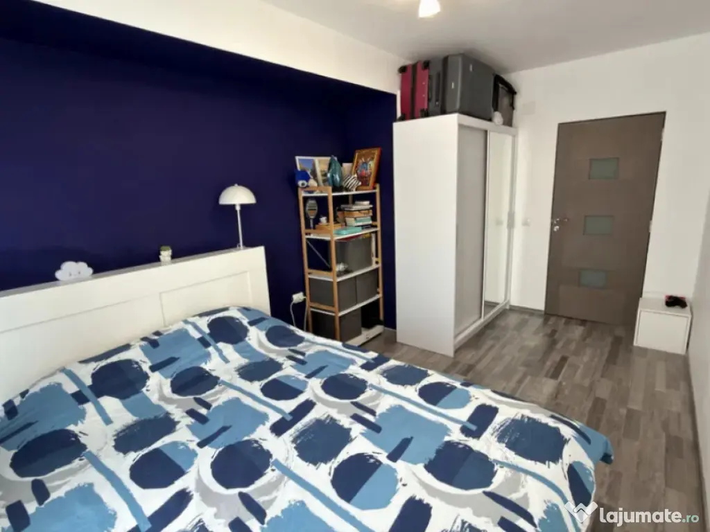 Apartament 2 camere, decomandat - zona Tractorul 