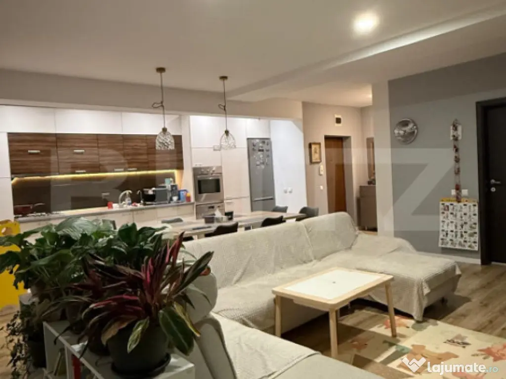 Apartament cu 3 camere, 80 mp utili, mobilat si utilat, parc 