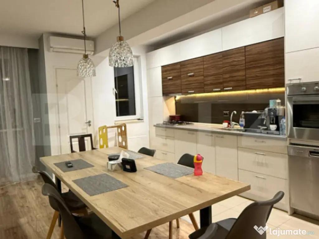 Apartament cu 3 camere, 80 mp utili, mobilat si utilat, parc 