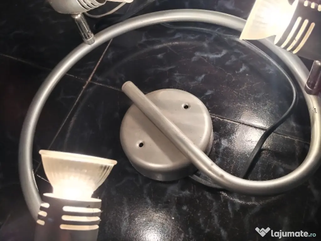 Aplica cu 3 spoturi led rotative