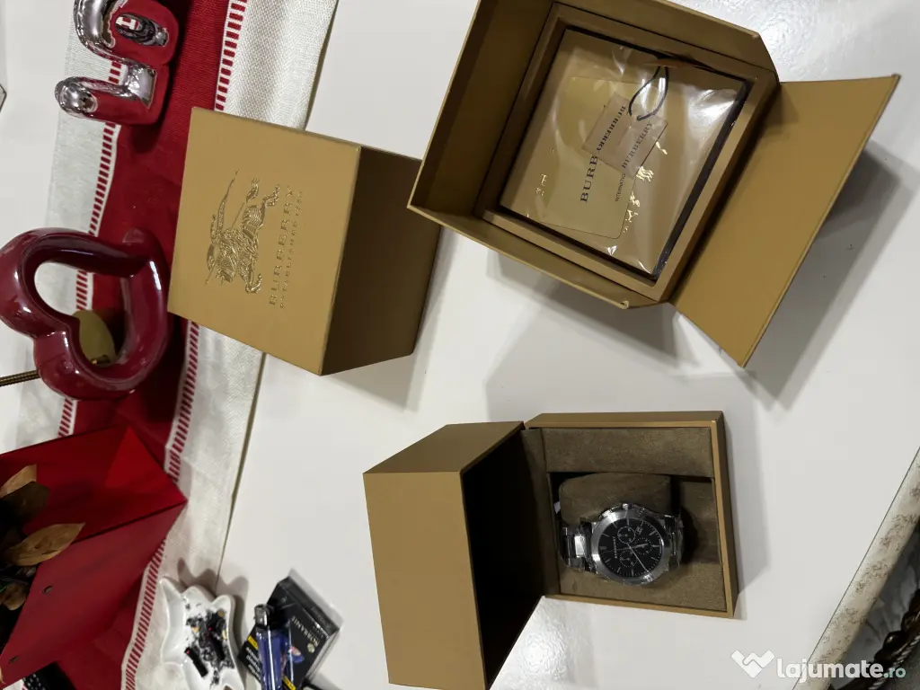 Ceas Burberry nou negociabil 