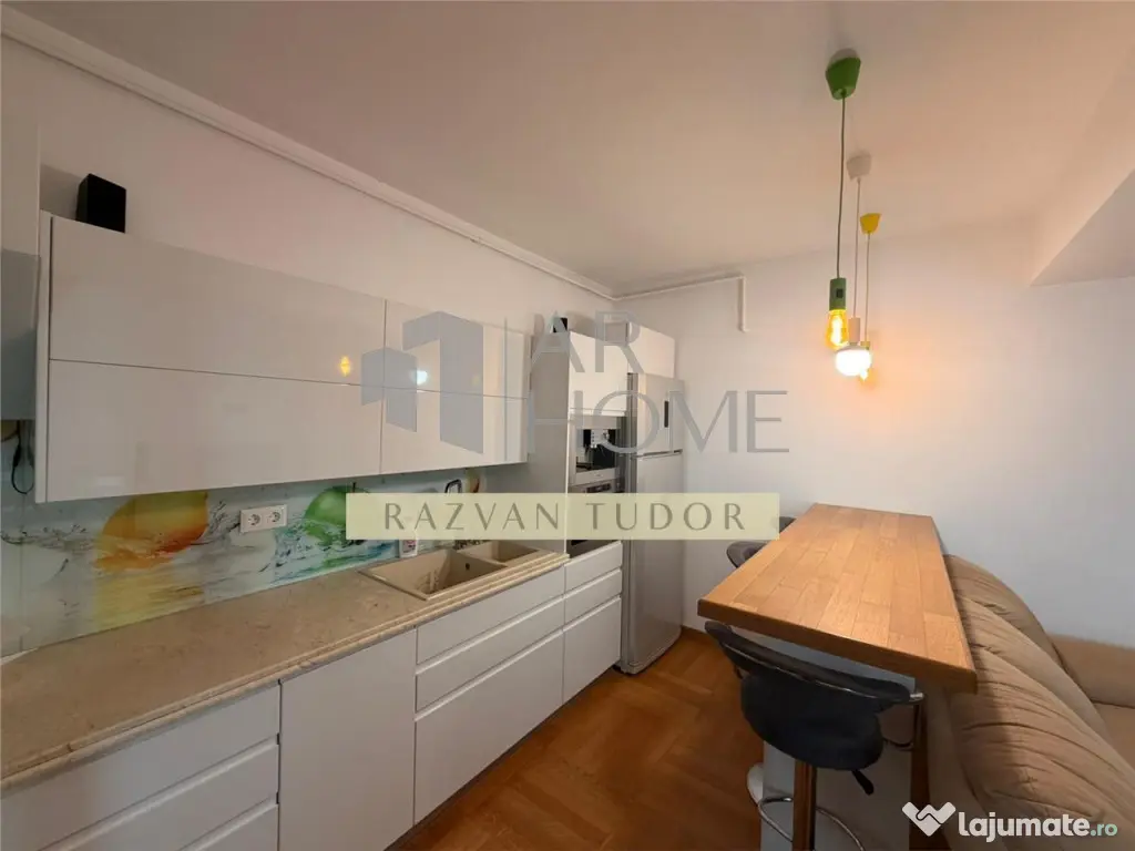 Apartament 3 camere lux , loc parcare , bloc nou , Ploiesti