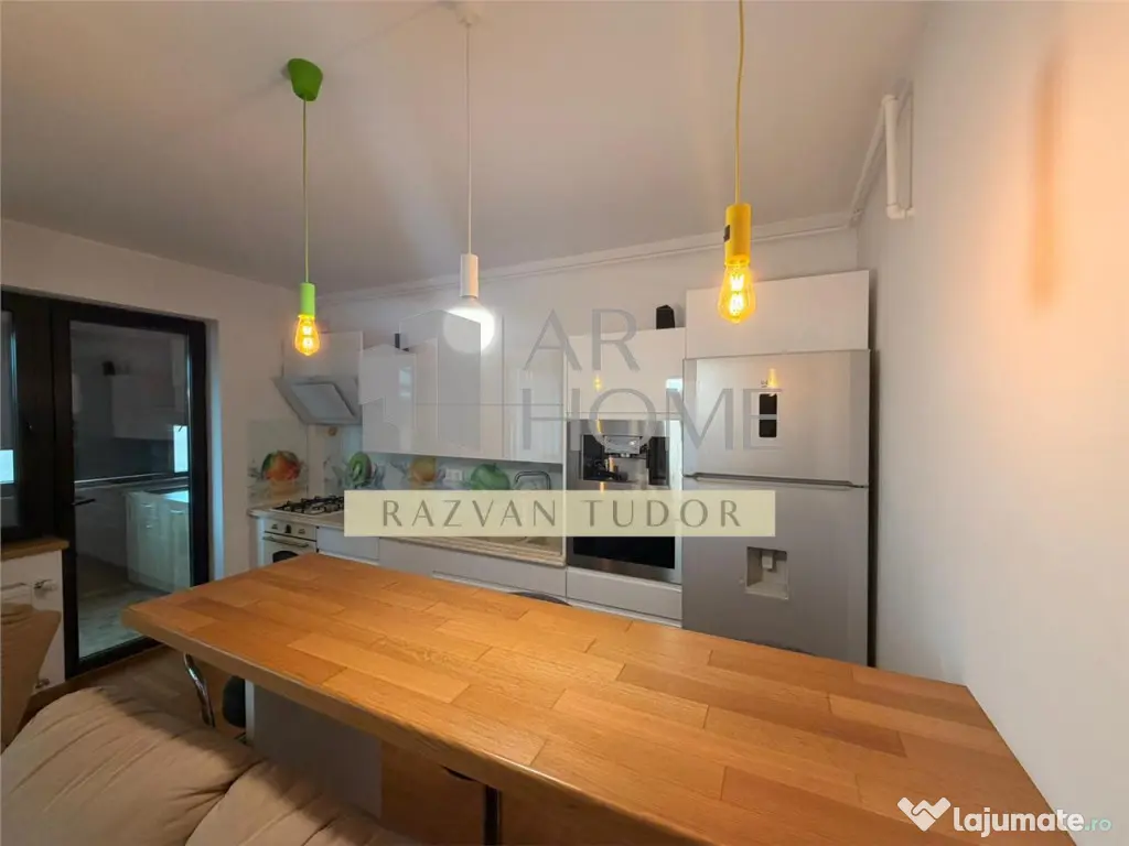 Apartament 3 camere lux , loc parcare , bloc nou , Ploiesti