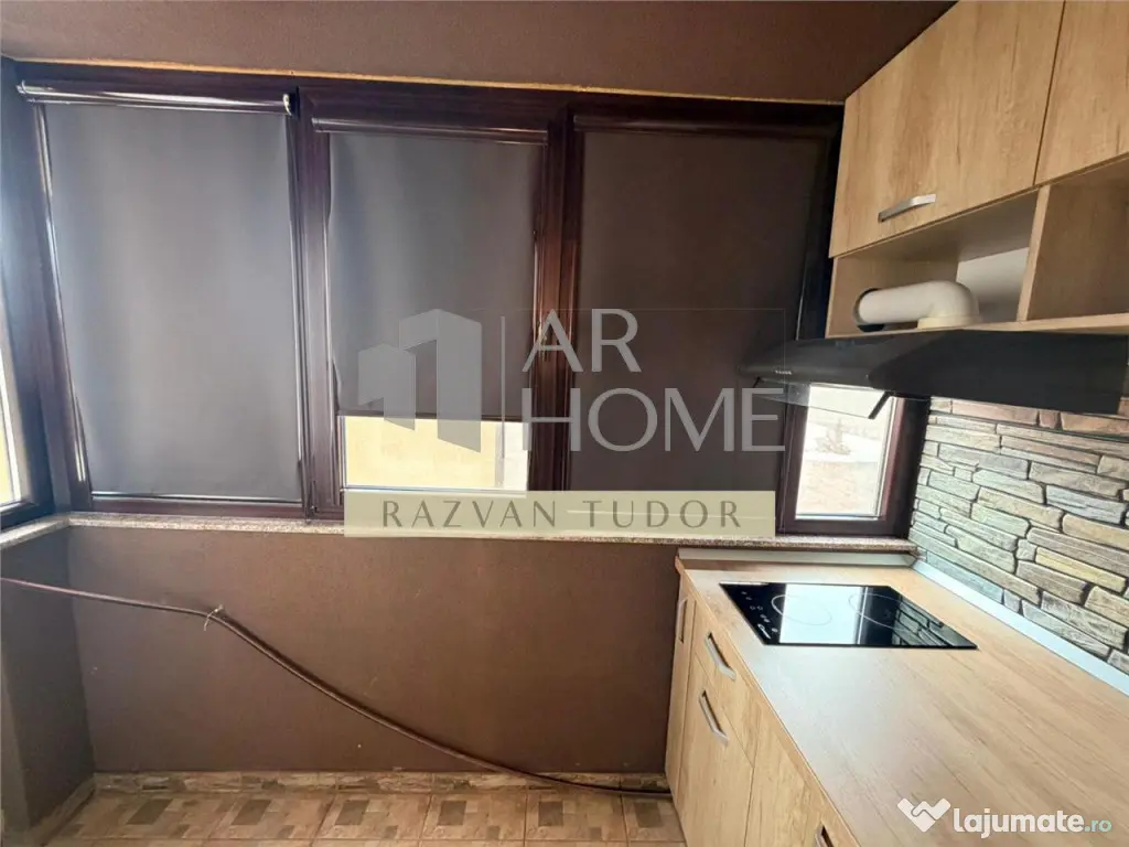 Apartament 3 camere lux , loc parcare , bloc nou , Ploiesti