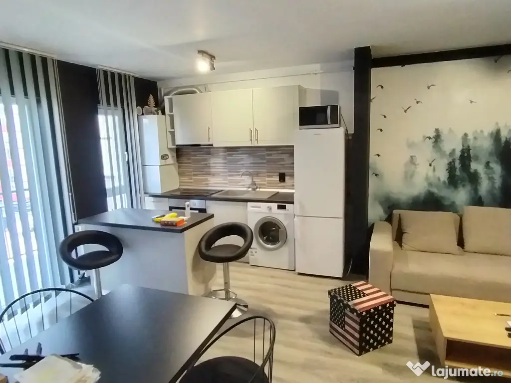 Vand apartament 2 camere. 