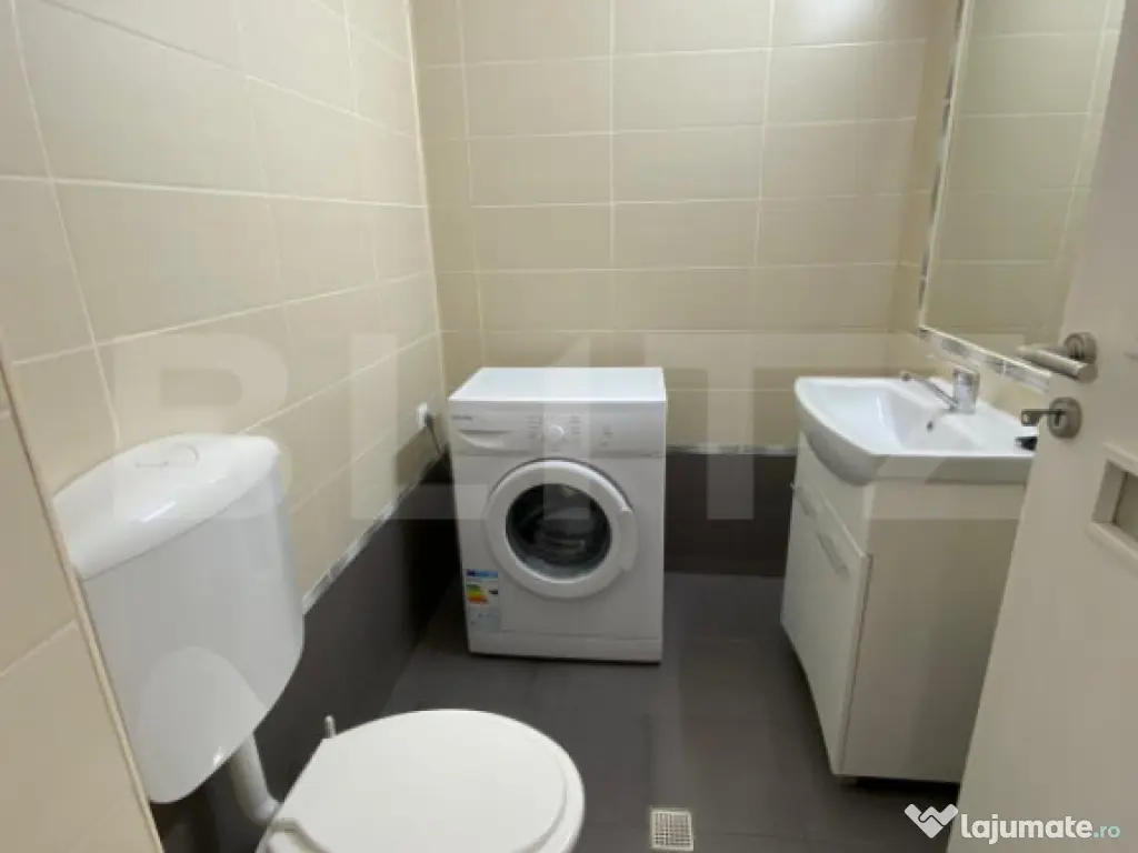 Apartament 3 camere, modern, 78 mp, parcare, zona Terra! 