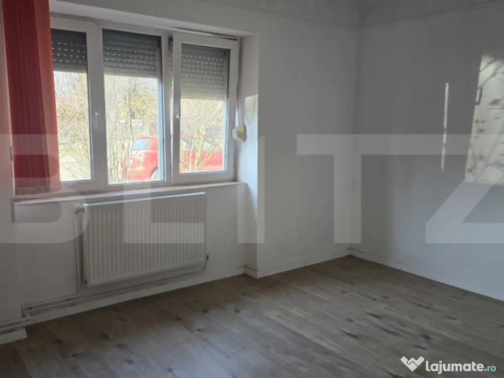 Casa 2 camere. Botizului 500 mp 