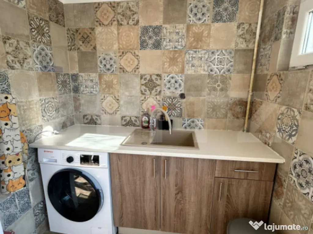 Apartament, renovat, etaj 2, zonă Electroputere Mall 