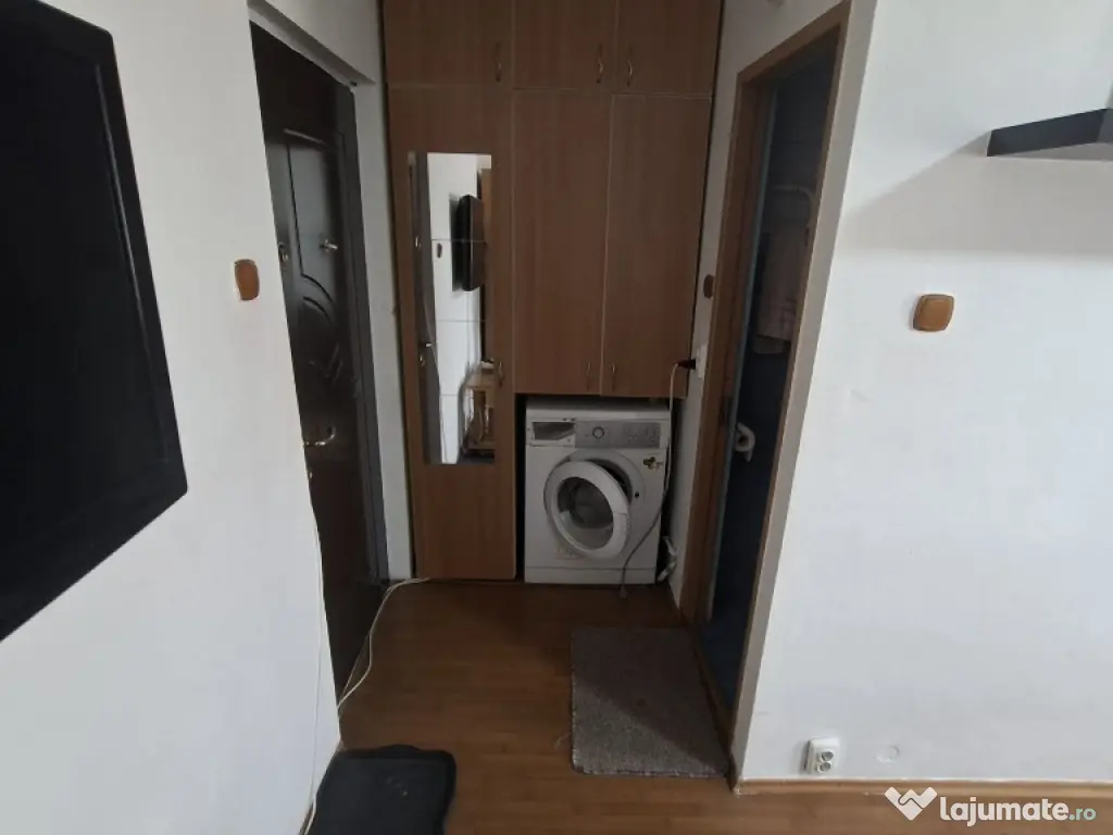 Inchiriere garsoniera in zona de SUD / str COZIA 