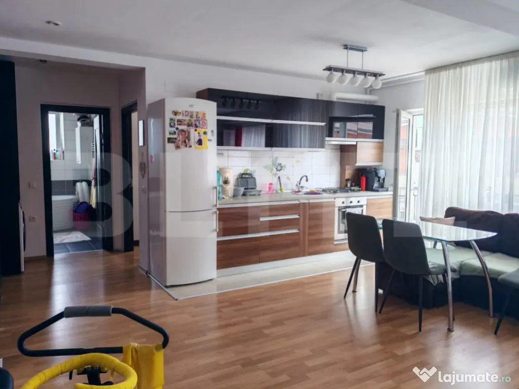 Apartament 2 camere, 58 mp, etaj intermediar, orientare sudi 