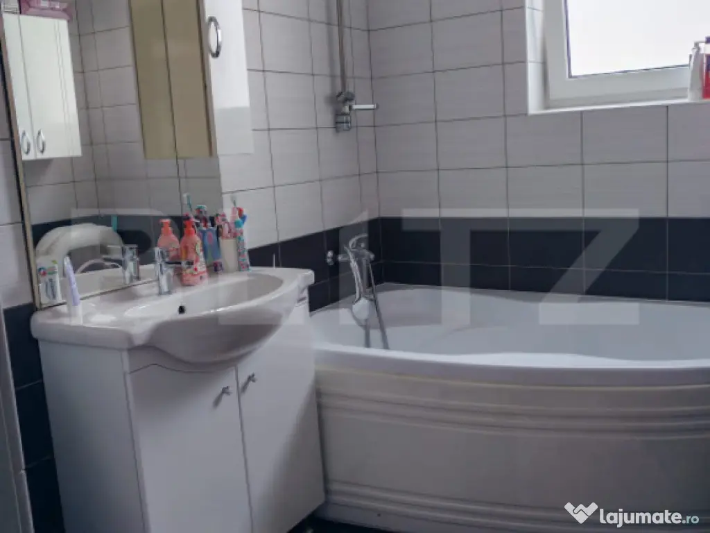 Apartament 2 camere, 58 mp, etaj intermediar, orientare sudi 