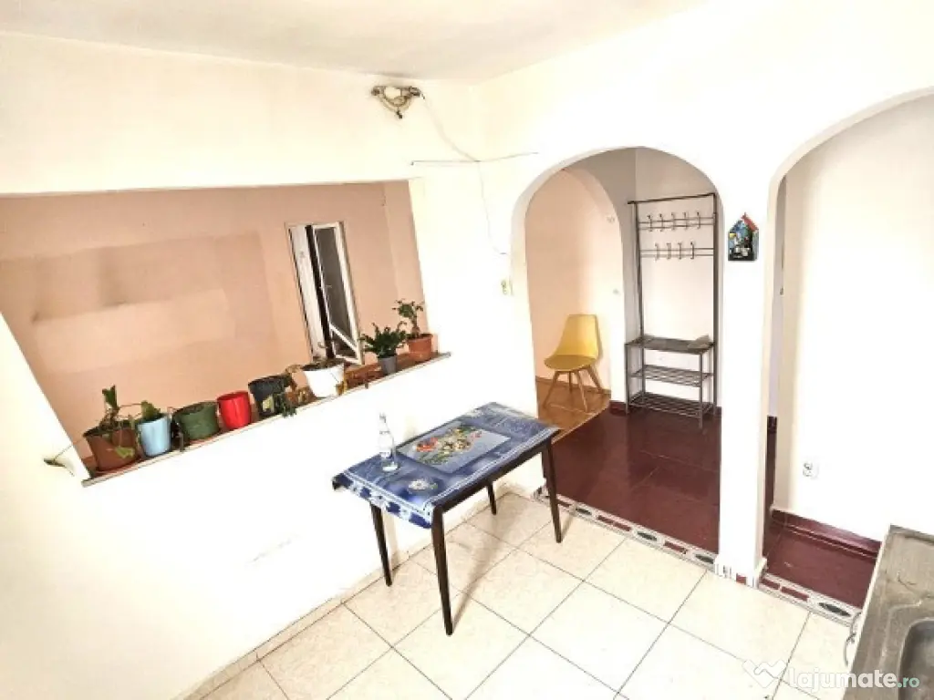 Inchiriem - apartament 2 camere ULTRACENTRAL 