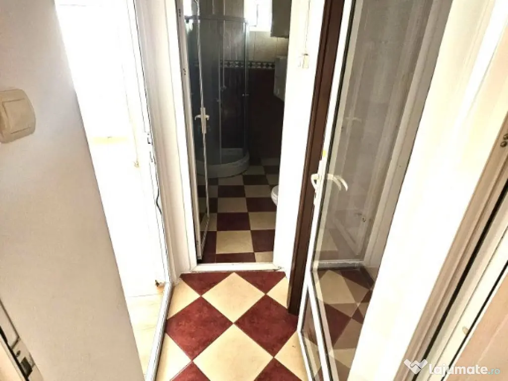 Inchiriem - apartament 2 camere ULTRACENTRAL 