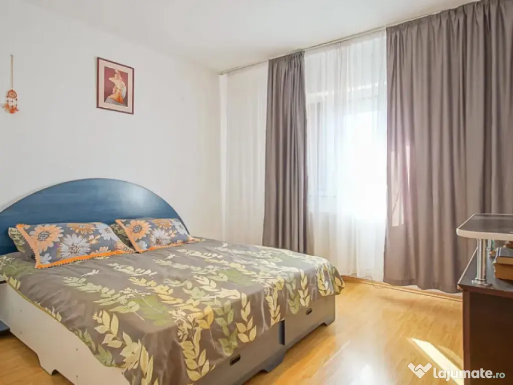 Apartament 3 camere, decomandat - zona Triaj 