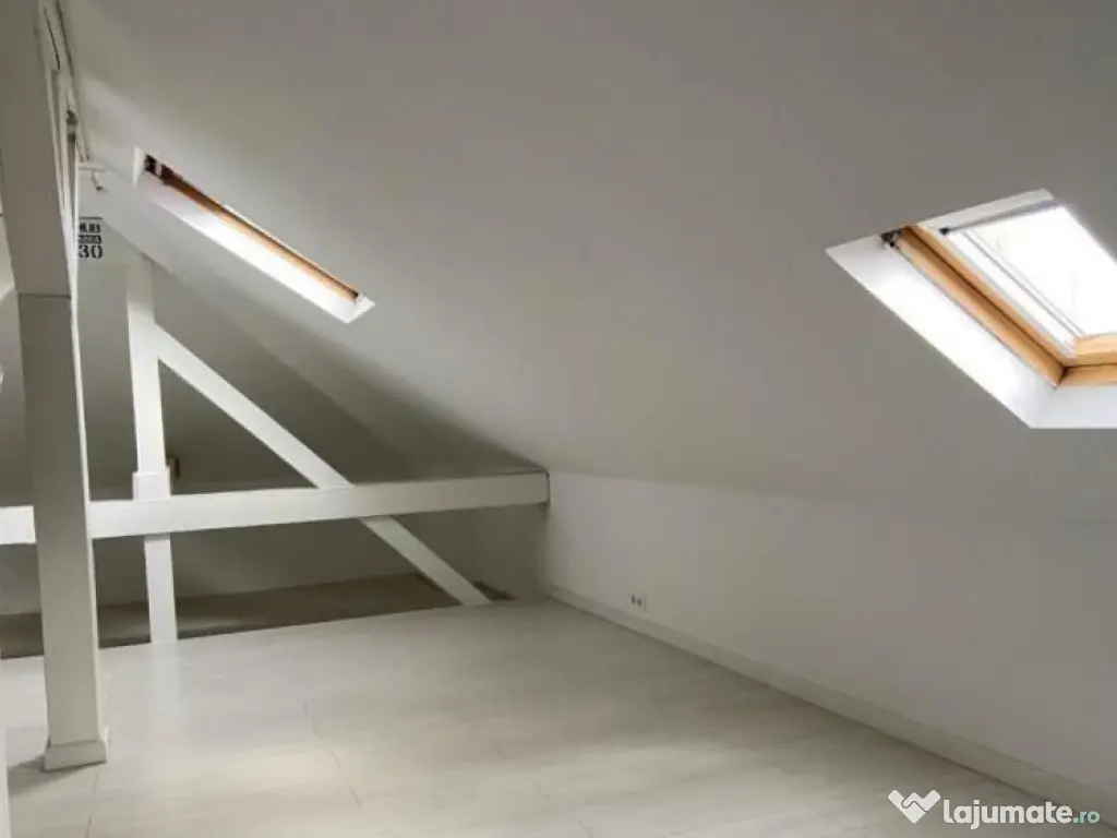 Spatiu birouri 200 mp mansarda 