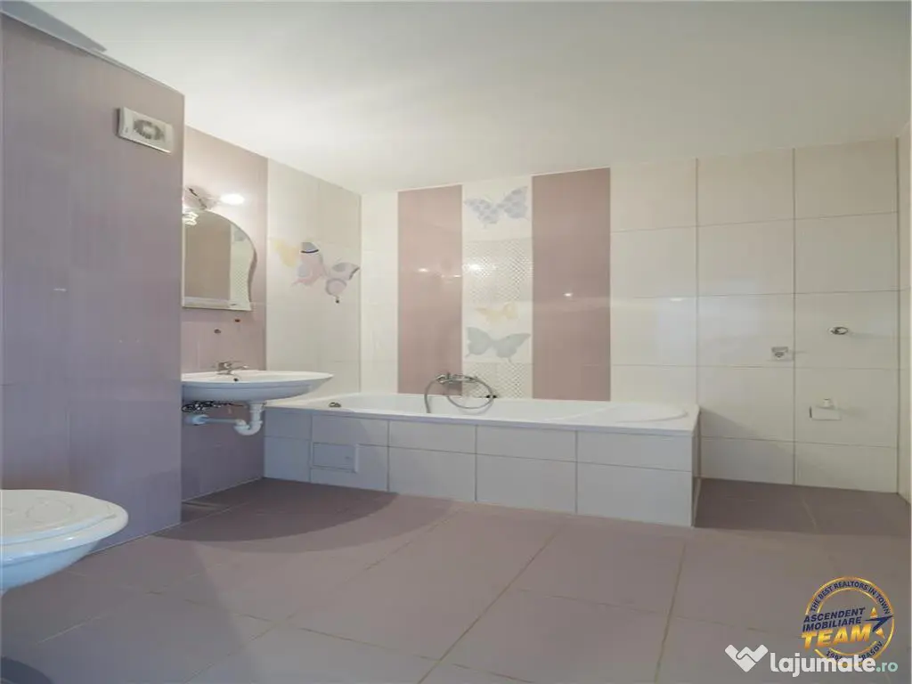 Proprietate luminoasa, doua terase, loc parcare, Avantgarden 