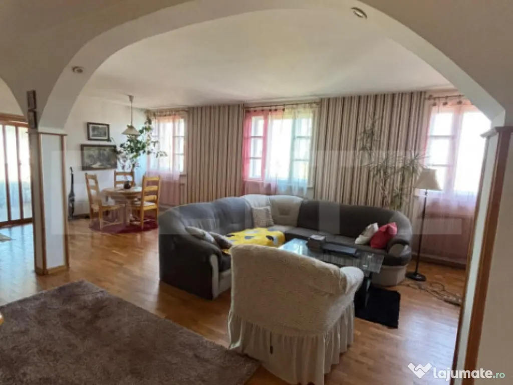 Apartement 3 camere, 128 mp, zona Ultracentrală 