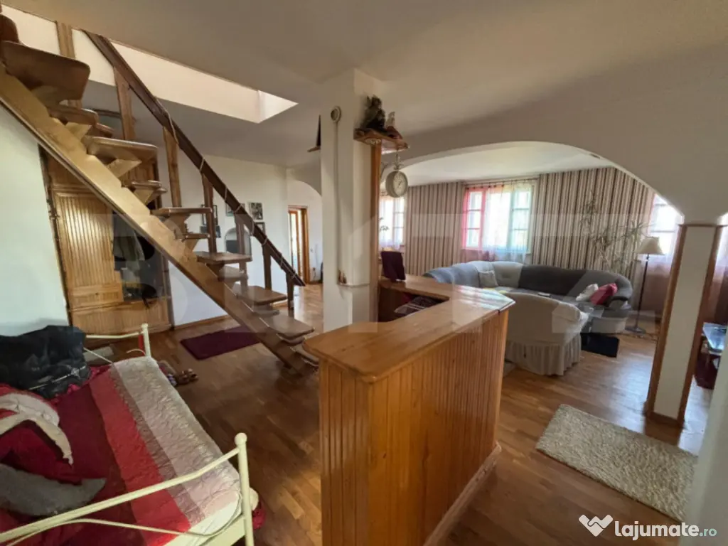 Apartement 3 camere, 128 mp, zona Ultracentrală 