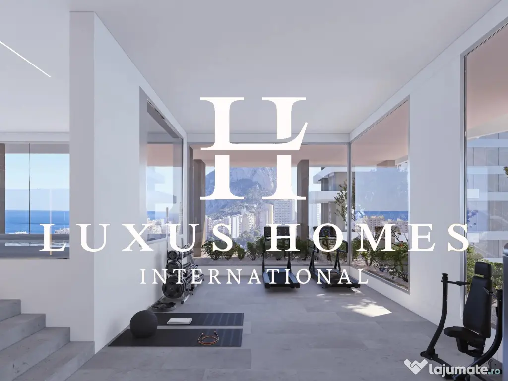 Apartament 5 cam. de lux cu vedere la mare într-un resort de elită cu piscine încălzite central