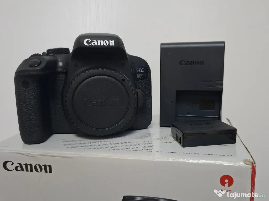 DSLR Canon eos 800D 