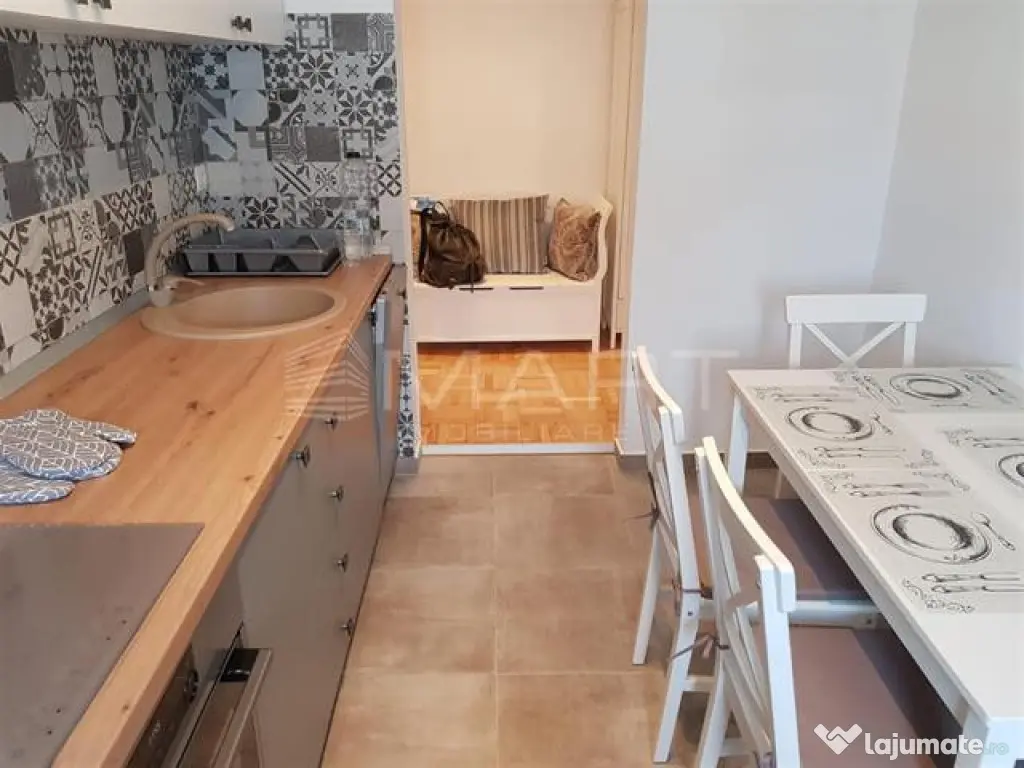 Apartament 3 camere in zona Alba Iulia 