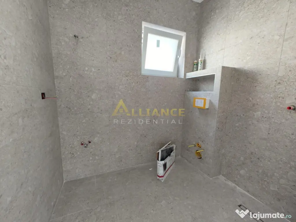 Casa individuala - 4 camere - 2 bai - Cartierul Nou-Str.Avi 