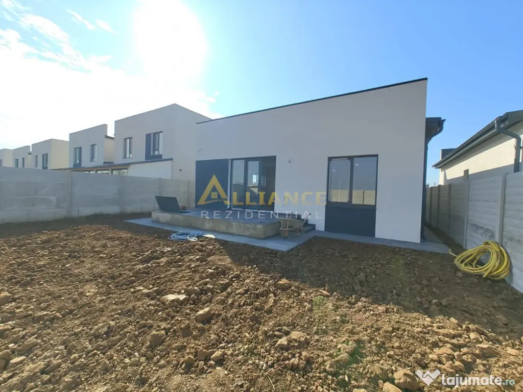 Casa individuala - 4 camere - 2 bai - Cartierul Nou-Str.Avi 