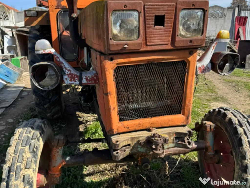 Tractor U650 