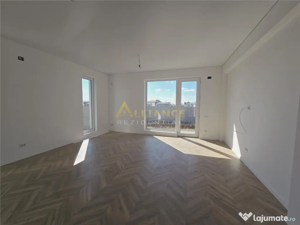 Casa individuala- 4 camere- 371mp teren- placa de beton 