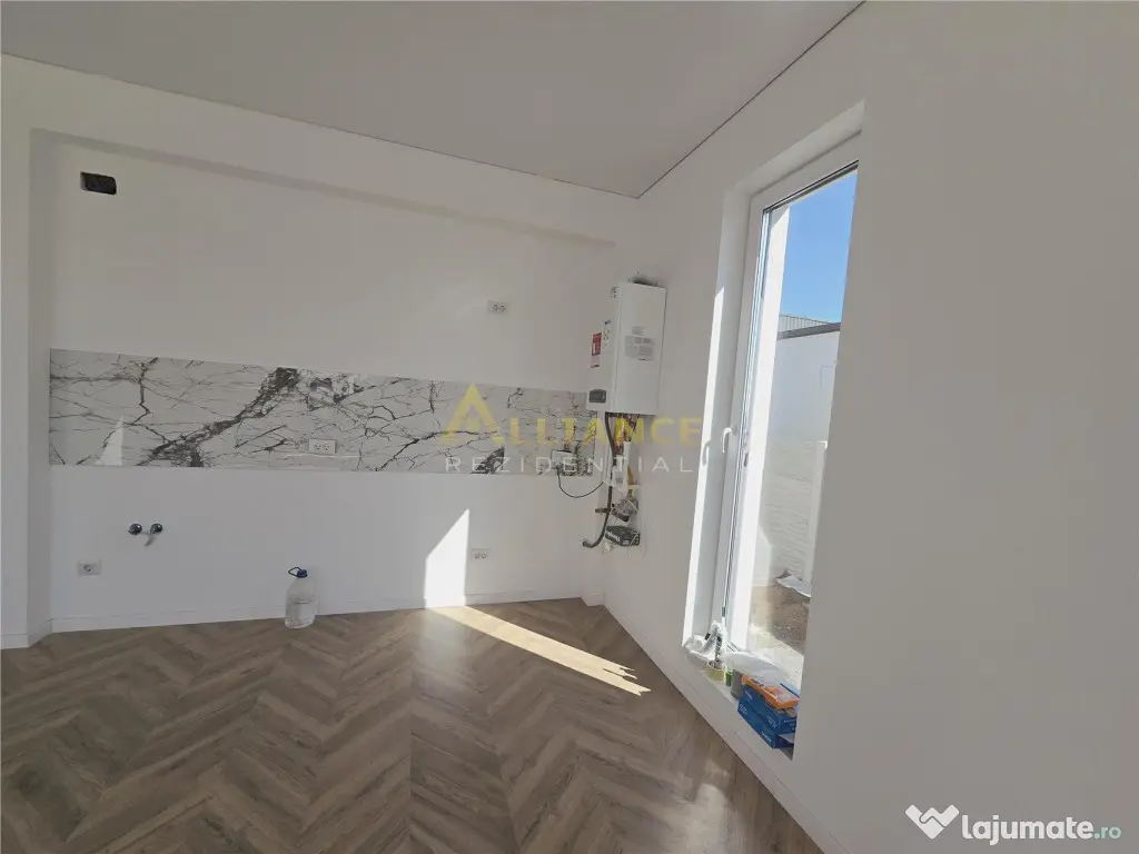 Casa individuala- 4 camere- 371mp teren- placa de beton 