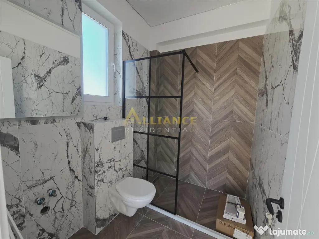 Casa individuala- 4 camere- 371mp teren- placa de beton 