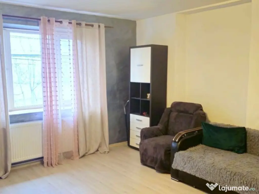 Apartament cu 2 camere la casa, 70 mp - zona centrala 