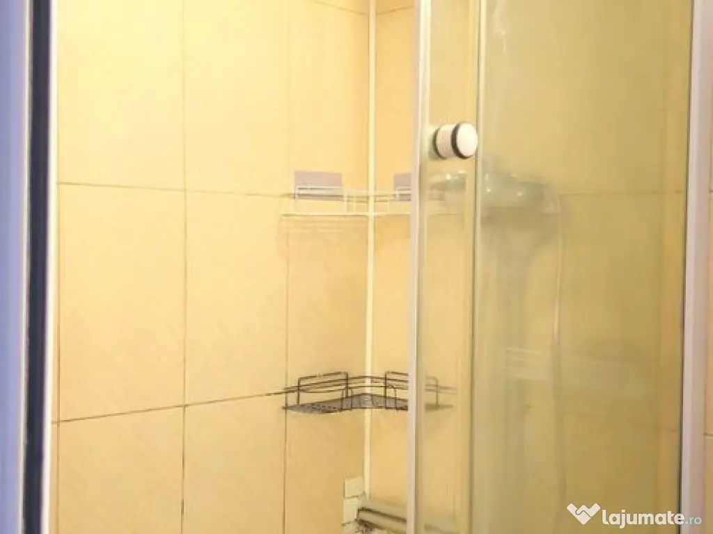 Apartament cu 2 camere la casa, 70 mp - zona centrala 