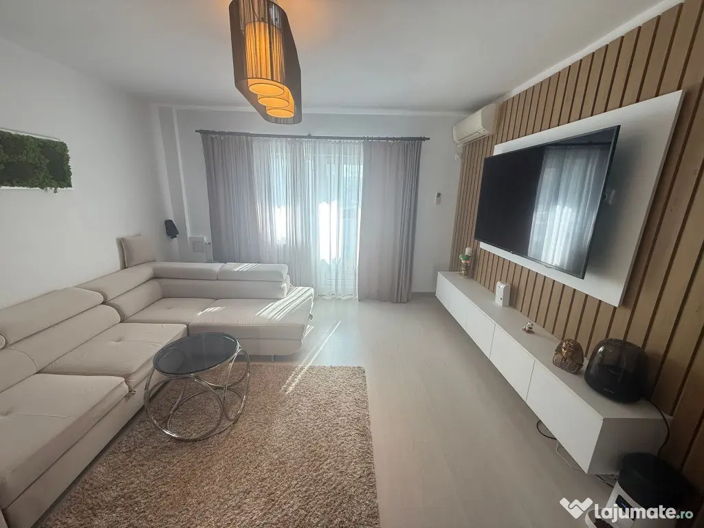 Apartament 2 camere decomandat loc parcare inclus PROPRIETAR Deleni