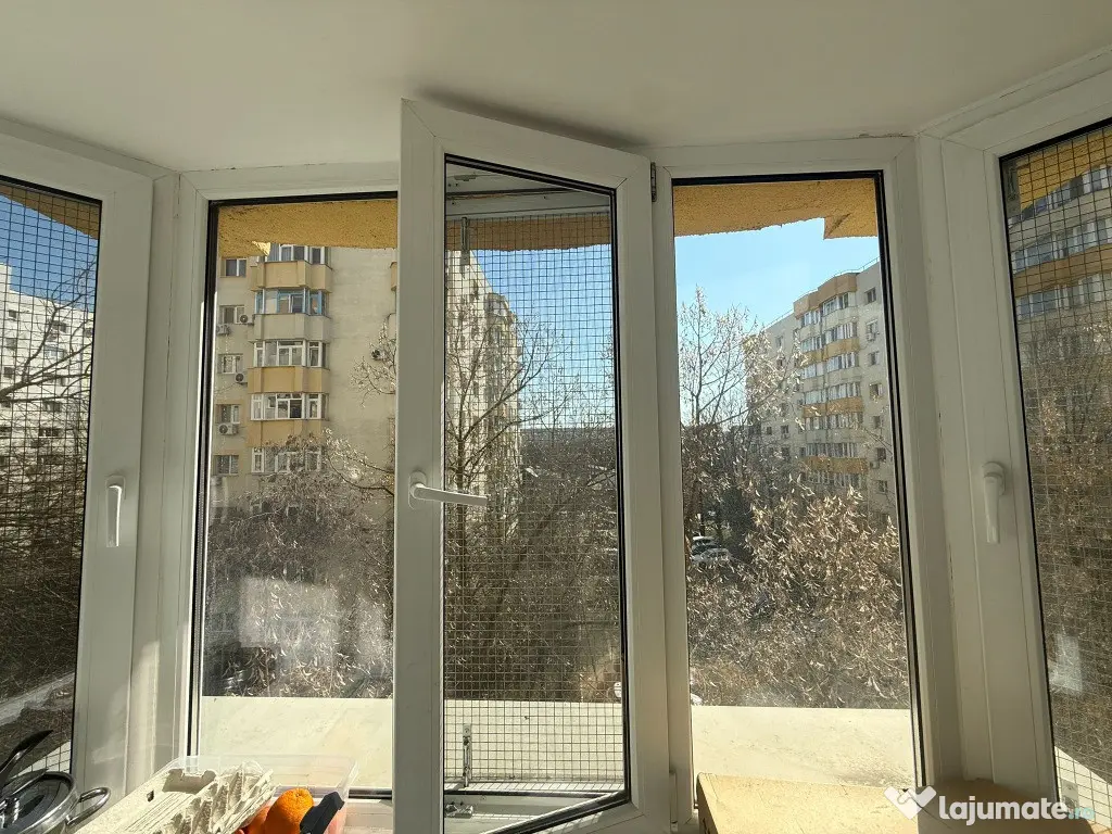 Apartament 2 camere decomandat loc parcare inclus PROPRIETAR Deleni