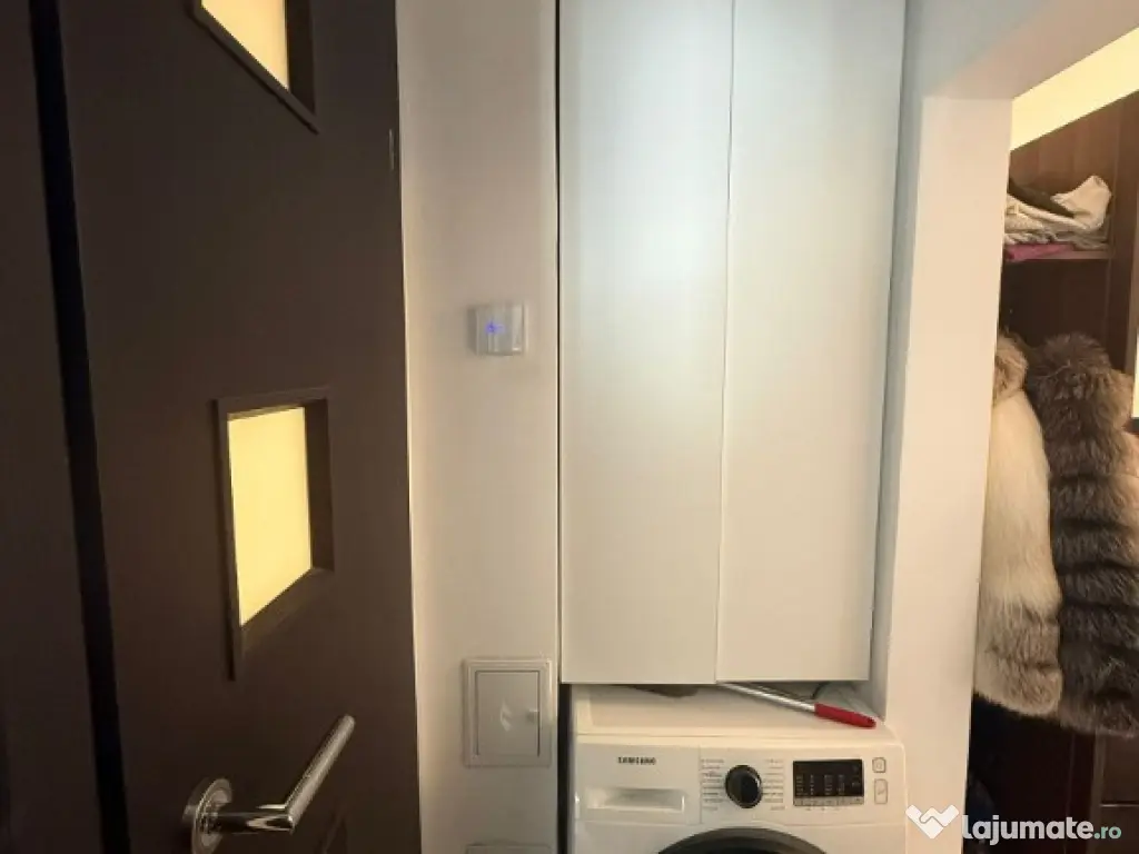 Apartament 2 camere decomandat loc parcare inclus PROPRIETAR Deleni